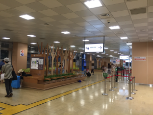 バスタ新宿（バスタしんじゅく、Shinjuku Expressway Bus Terminal [8]）は、新宿駅南口地区にある鉄道駅や高速バスターミナル、タクシー乗降場などを集約した交通ターミナルである[4]。正式名称は新宿南口交通ターミナル（しんじゅくみなみぐちこうつうターミナル）