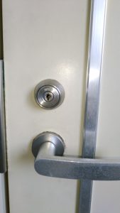 川崎市幸区大宮町で鍵開け鍵交換、鍵修理24時間の鍵屋「カギ紛失で解錠と交換」