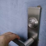 西篠崎で鍵開け鍵屋。24時間対応OK！カギ/鍵交換/鍵修理「トランクルームの開錠 回らない」