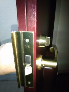 南篠崎町に24時間出張対応の鍵屋。鍵開け/鍵交換/カギ/鍵修理「カギ失くした 住宅鍵交換」
