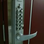 開錠「上高田」24時間対応の鍵屋。鍵開け 鍵交換 修理 金庫に中野区に急行！