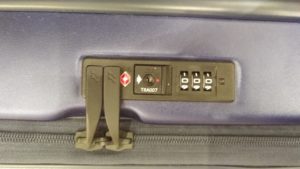 ボストンバッグの開錠で鍵屋が羽田空港国内線第２に急行します！解錠が早い・安い！