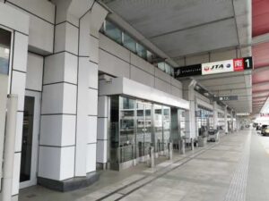 羽田空港国内線第一でダイヤルスーツケースの鍵開けが安く・早い！鍵屋が２４時間対応で出張で駆け付けます！