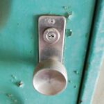 玄関の鍵開けで鍵屋が”大田区大森東”の団地、区営住宅へ鍵解錠へ駆け付けます！