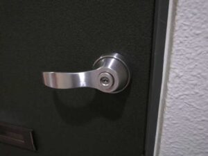 アパートの解錠 鍵交換 鍵修理に鍵屋が板橋区宮本町に早く安く駆けつけます！