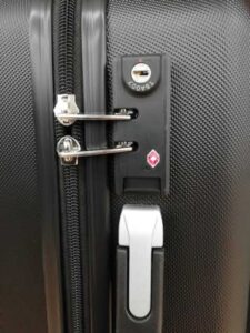 吉野町駅でスーツケース鍵開けが安い鍵屋！TSA リモワ ダイヤルなどなんでも開錠お任せください。