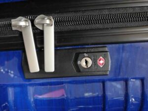 【日吉本町駅】スーツケース鍵開け２４時間の鍵屋！ホテル TSA ダイヤル 番号に解錠に駆けつけます。