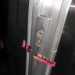 【喜多見駅】スーツケース鍵開け安い鍵屋！TSA ダイヤル リモワなど開錠に出張対応で駆けつけます。