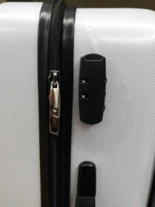 小田栄駅でスーツケース鍵開けが安い鍵屋！TSA ダイヤル リモワなど何でも解錠お任せください。
