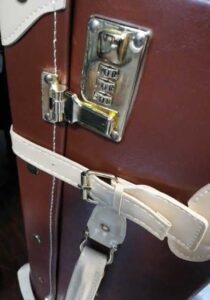 【桜新町駅】スーツケース鍵開け安い鍵屋！TSA ダイヤル リモワ何でも解錠お任せください。
