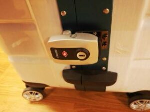 【新橋/鍵屋】ダイヤル・TSAスーツケース鍵修理、鍵開け【24時間受付】安い早い！