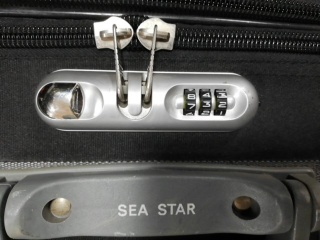 第3ターミナルでSEA STAR-シースターのスーツケース鍵開け