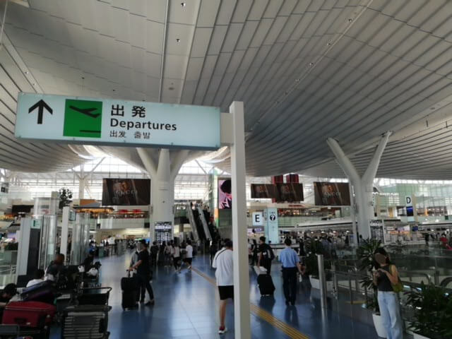 羽田空港国際線出発ロビー付近