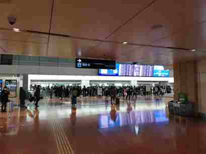 羽田空港国内線第二ターミナルの入り口