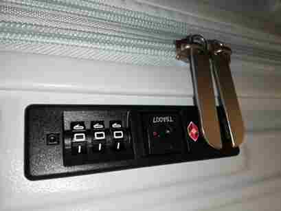 蔵前駅でスーツケース鍵開け修理