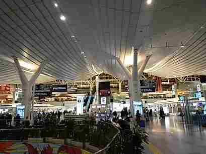 羽田空港国際線ターミナルのロビー