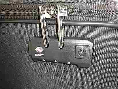 スーツケース 鍵開け ダイヤル 茅場町 ホテル, 日本橋茅場町のホテルでスーツケース鍵開け修理